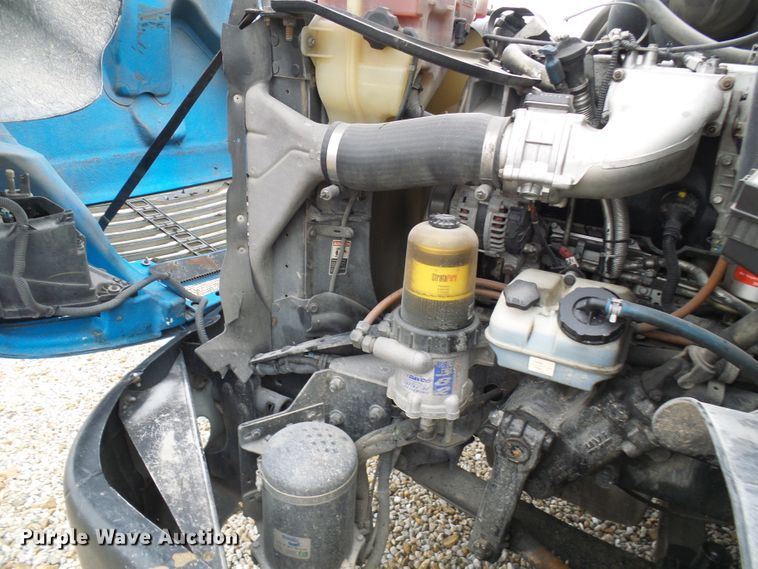 image for item DC2901 2009 Freightliner Columbia  semi truck