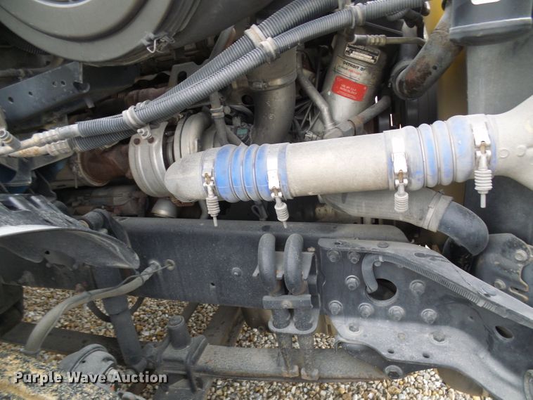 image for item DC2901 2009 Freightliner Columbia  semi truck