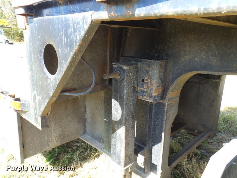 image for item DC2941 1985 Transcraft DTL22-45 drop deck equipment trailer