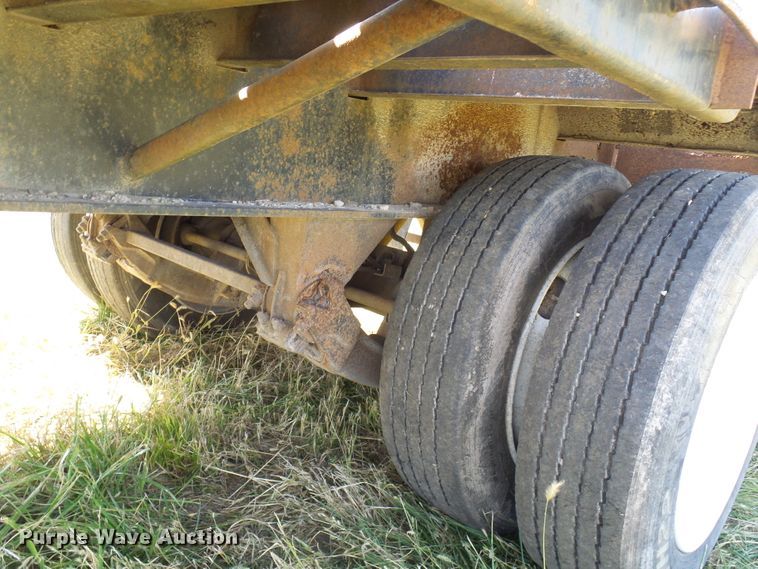 image for item DC2941 1985 Transcraft DTL22-45 drop deck equipment trailer