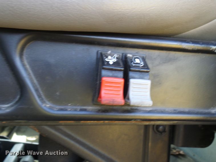 image for item DC2960 2006 International 8600  semi truck