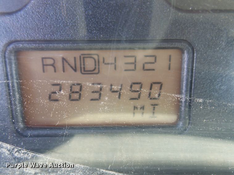 image for item DC2960 2006 International 8600  semi truck