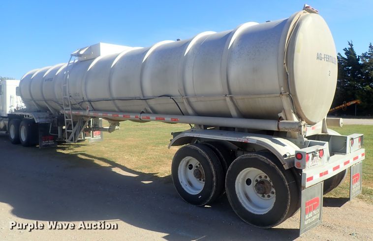 image for item DE0718 1980 Fruehauf tank trailer