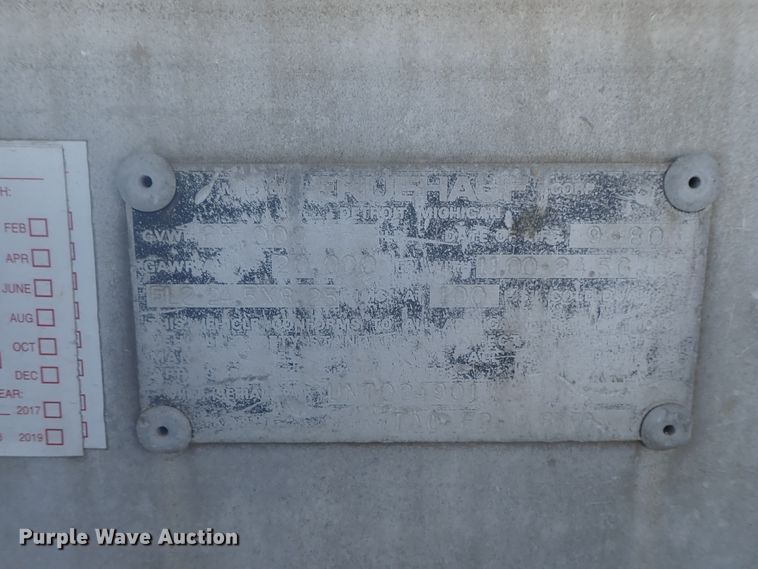 image for item DE0718 1980 Fruehauf tank trailer