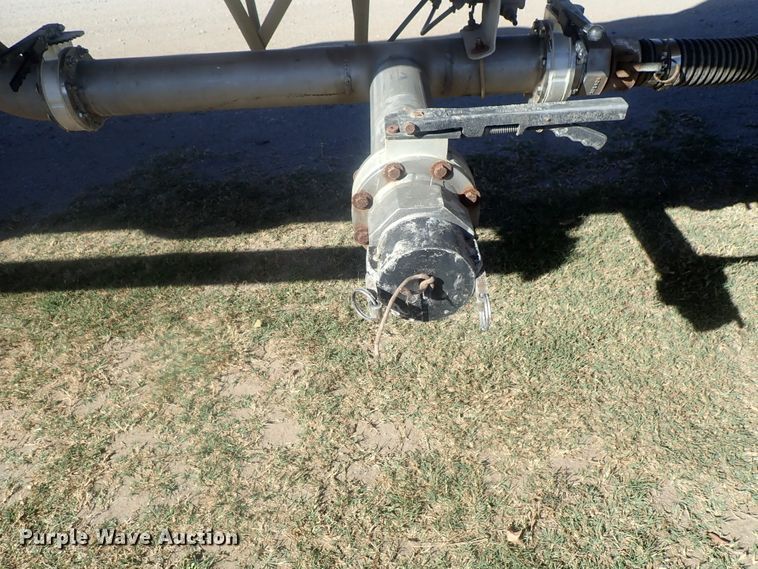 image for item DE0718 1980 Fruehauf tank trailer