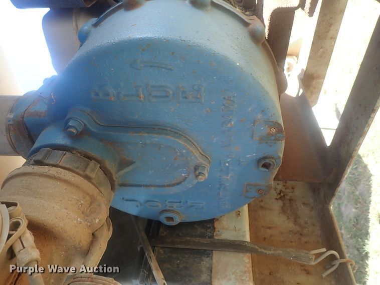 image for item DE0718 1980 Fruehauf tank trailer