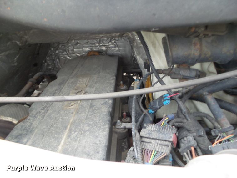 image for item DF0922 2006 International 8600  semi truck