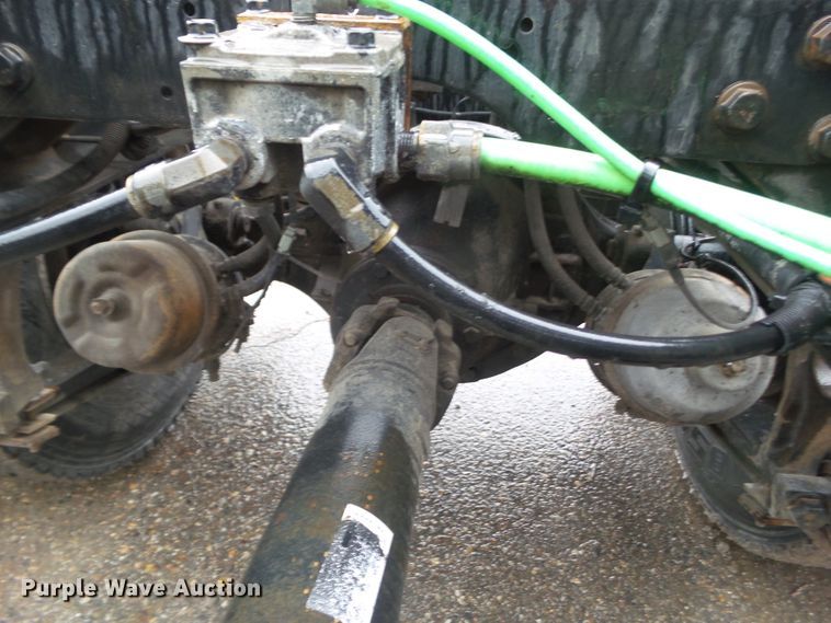 image for item DF0922 2006 International 8600  semi truck