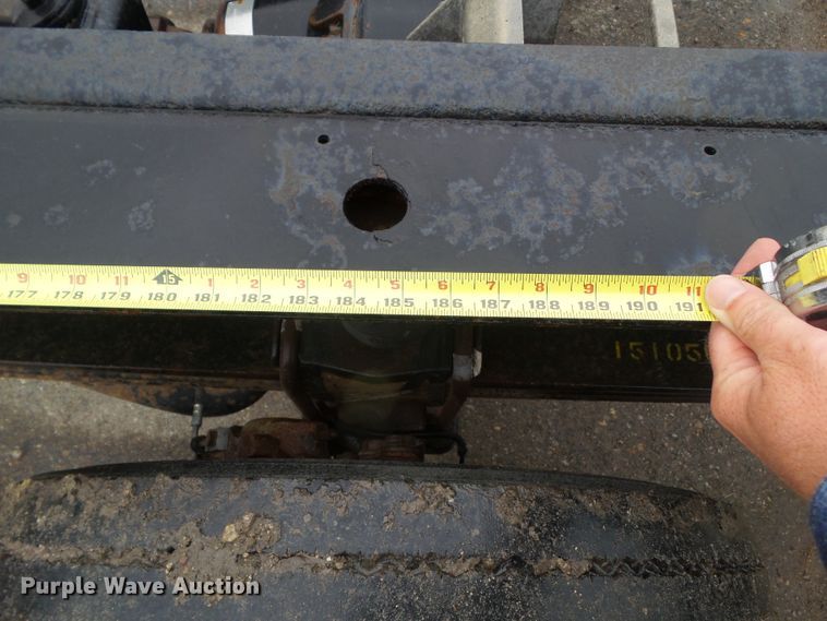 image for item DF0923 2005 GMC C4500  truck cab and chassis