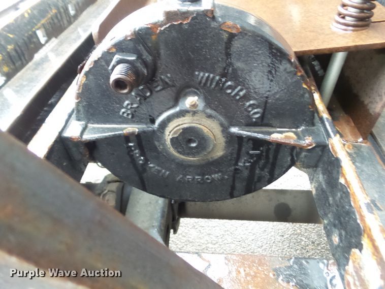 image for item DF0924 2007 Freightliner Business Class M2  hydratail flatbed truck