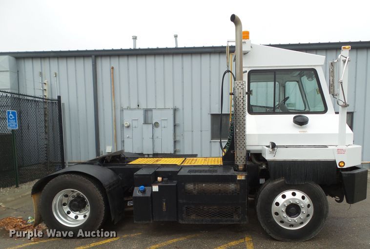 image for item DF0926 2014 Capacity TJ5000  yard truck