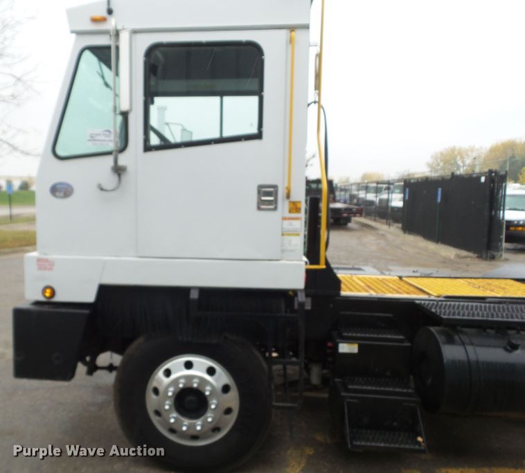 image for item DF0926 2014 Capacity TJ5000  yard truck