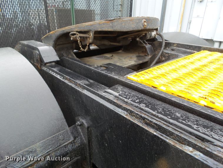 image for item DF0926 2014 Capacity TJ5000  yard truck