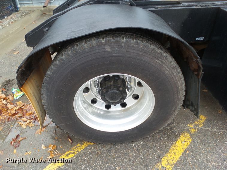 image for item DF0926 2014 Capacity TJ5000  yard truck