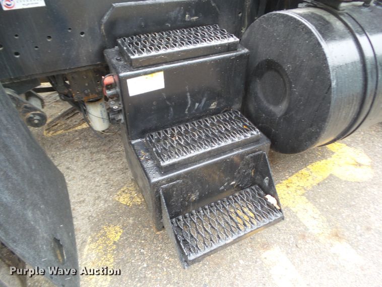 image for item DF0926 2014 Capacity TJ5000  yard truck