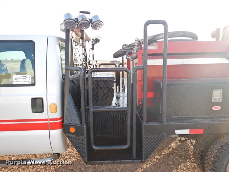 image for item DG1492 2004 Ford F450 Super Duty  brush fire truck