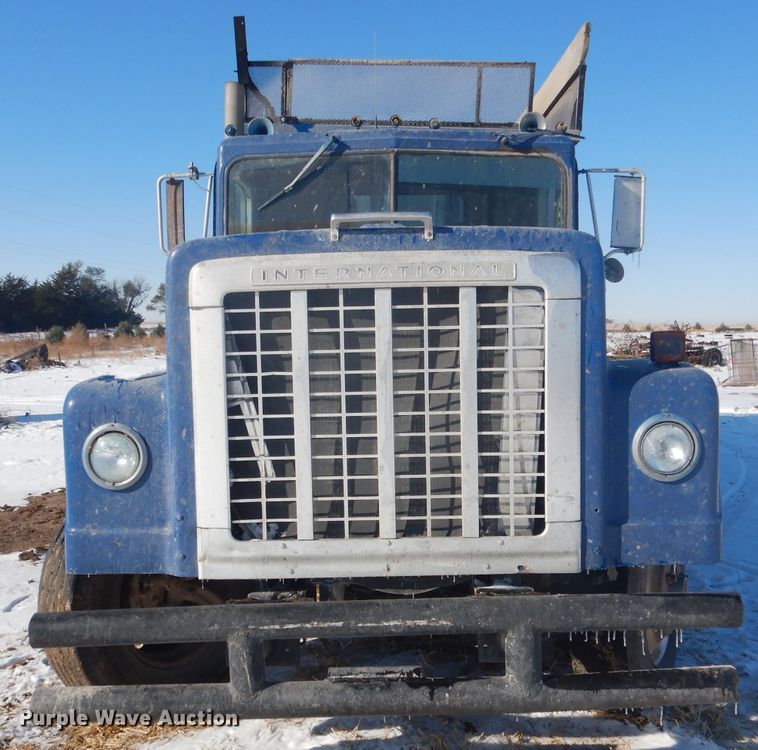 image for item DG4640 1978 International F4370  silage truck