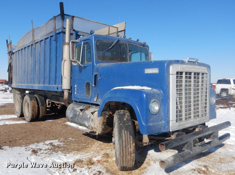 image for item DG4640 1978 International F4370  silage truck