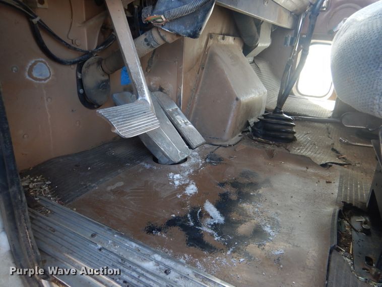 image for item DG4640 1978 International F4370  silage truck