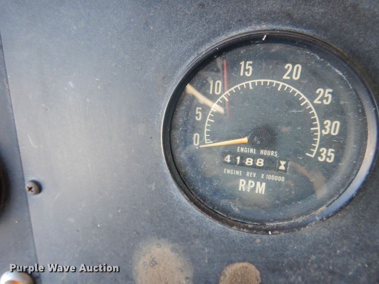 image for item DG4640 1978 International F4370  silage truck