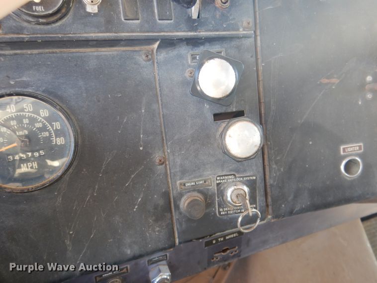 image for item DG4640 1978 International F4370  silage truck