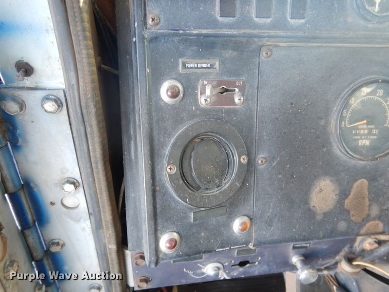 image for item DG4640 1978 International F4370  silage truck