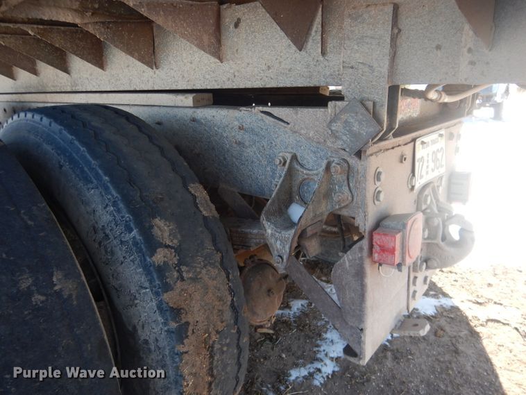 image for item DG4640 1978 International F4370  silage truck