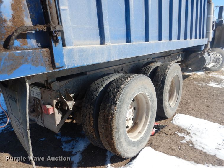 image for item DG4640 1978 International F4370  silage truck