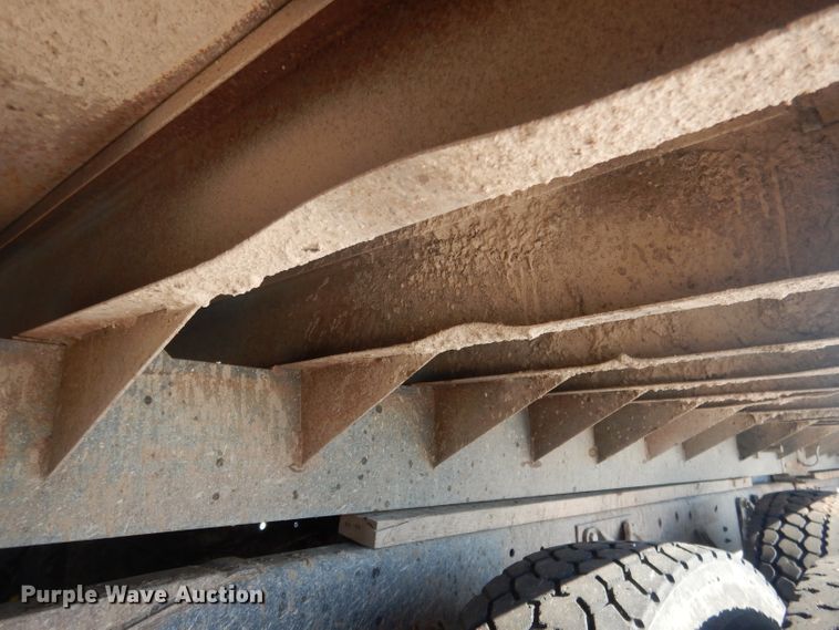 image for item DG4640 1978 International F4370  silage truck