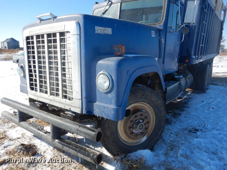 image for item DG4640 1978 International F4370  silage truck