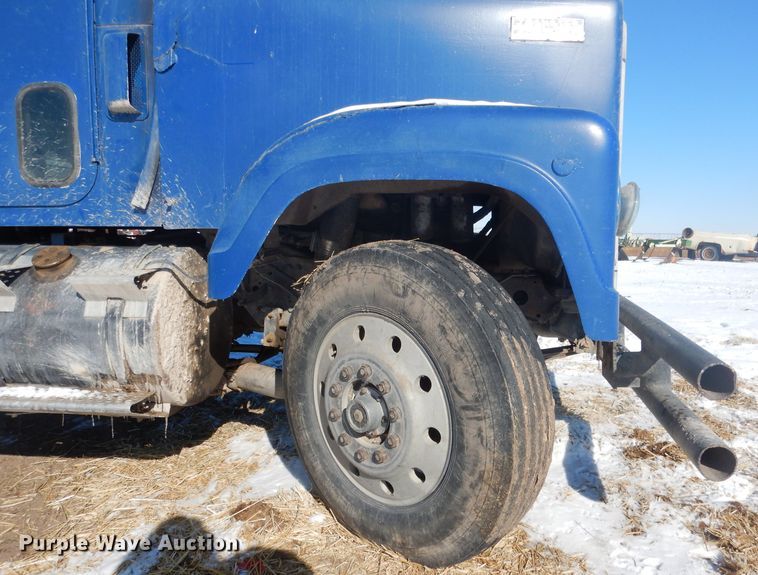 image for item DG4640 1978 International F4370  silage truck