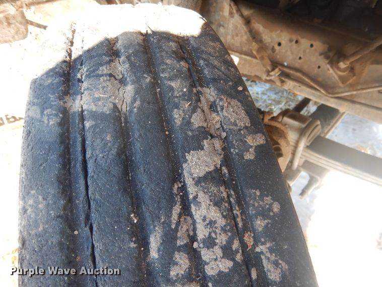 image for item DG4640 1978 International F4370  silage truck