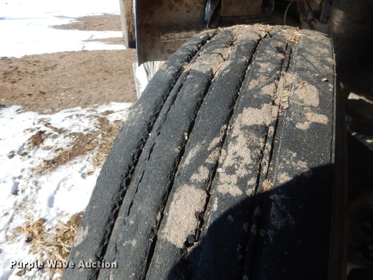 image for item DG4640 1978 International F4370  silage truck