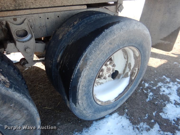 image for item DG4640 1978 International F4370  silage truck