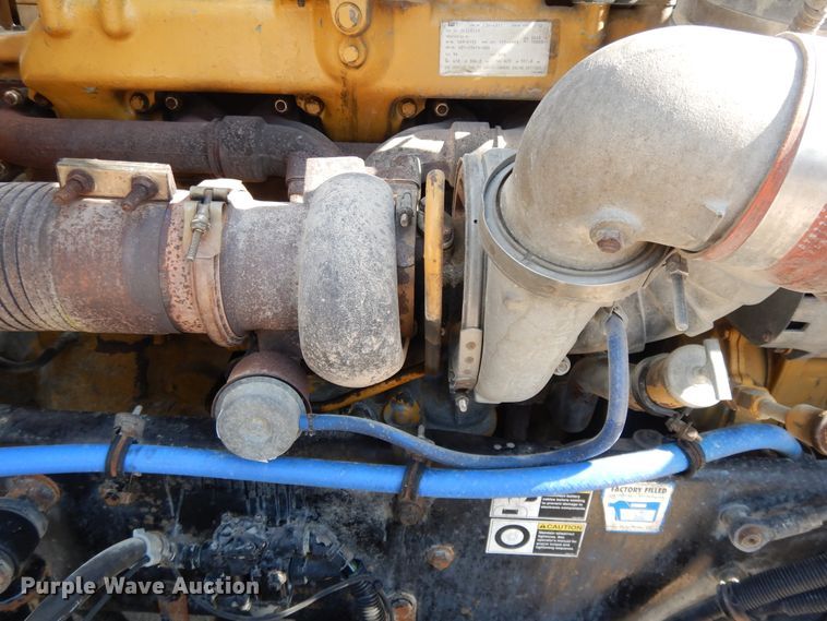 image for item DH0247 2001 Kenworth T800  semi truck