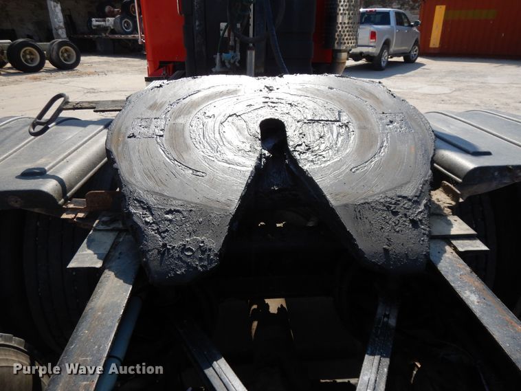 image for item DH0247 2001 Kenworth T800  semi truck