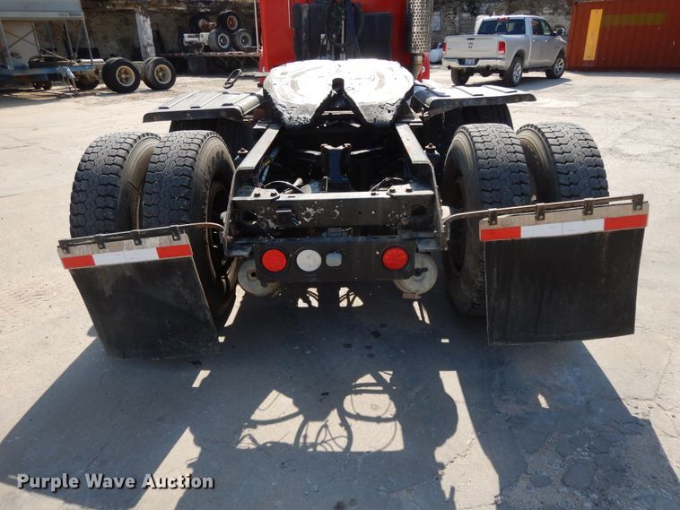 image for item DH0247 2001 Kenworth T800  semi truck