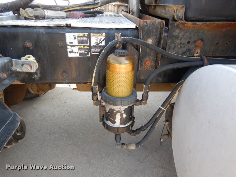 image for item DH0247 2001 Kenworth T800  semi truck