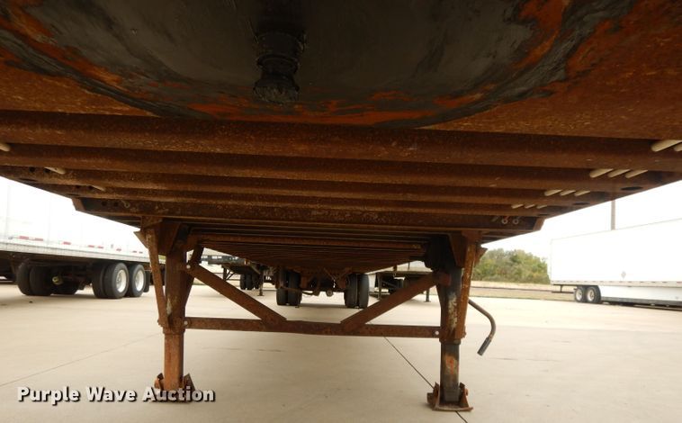 image for item DH3281 1999 Wabash dry van trailer