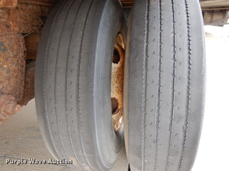 image for item DH3281 1999 Wabash dry van trailer