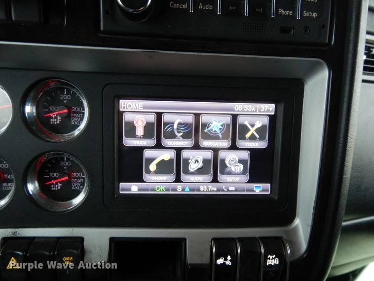 image for item DH3333 2014 Kenworth T800  semi truck