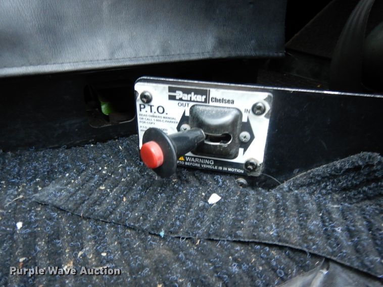 image for item DH3333 2014 Kenworth T800  semi truck