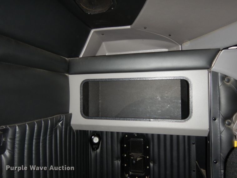 image for item DH3333 2014 Kenworth T800  semi truck