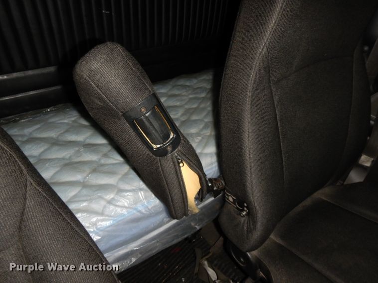 image for item DH3333 2014 Kenworth T800  semi truck