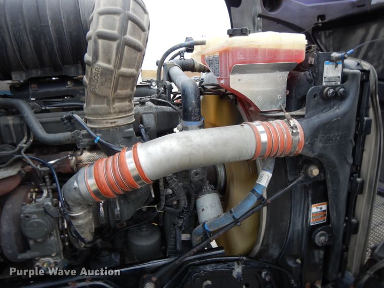 image for item DH3333 2014 Kenworth T800  semi truck