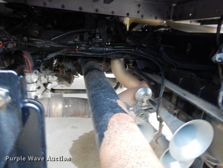 image for item DH3333 2014 Kenworth T800  semi truck