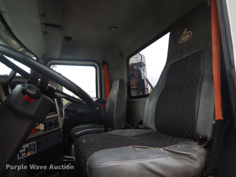 image for item DH5225 2009 Mack GU713  semi truck