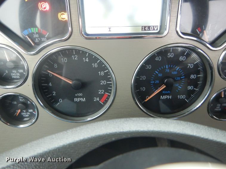 image for item DH5225 2009 Mack GU713  semi truck