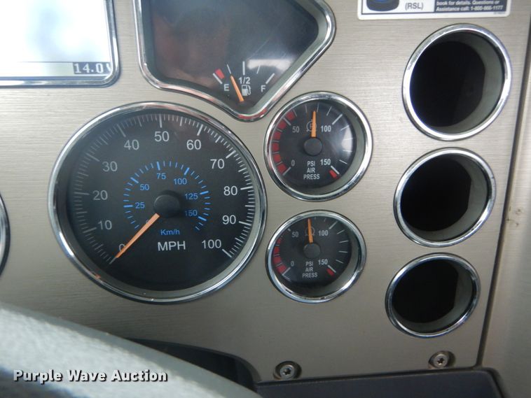 image for item DH5225 2009 Mack GU713  semi truck