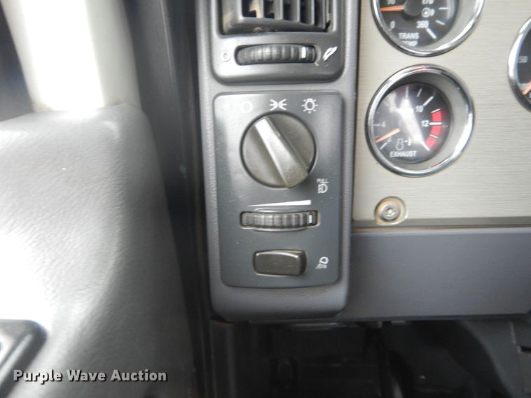 image for item DH5225 2009 Mack GU713  semi truck